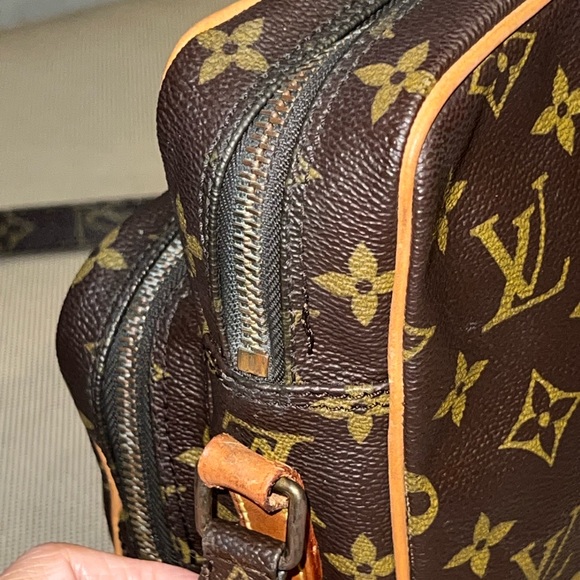 Guaranteed Authentic Amazon - Picture 7 of 16